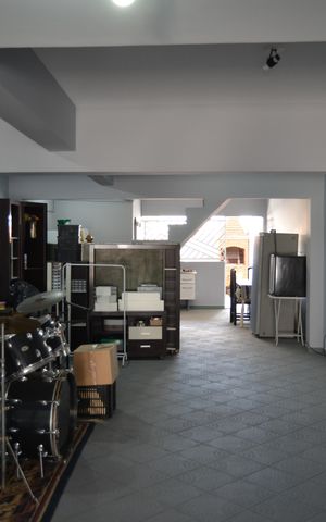 Casa à venda com 390m², 4 quartos e 6 vagasGaragem