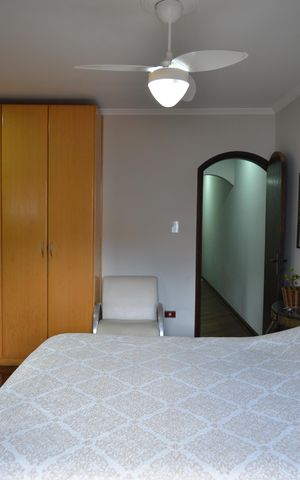 Casa à venda com 390m², 4 quartos e 6 vagasSuíte 1