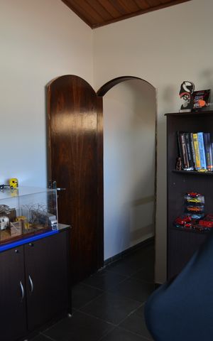 Casa à venda com 390m², 4 quartos e 6 vagasQuarto  2