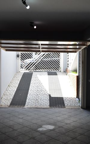 Casa à venda com 390m², 4 quartos e 6 vagasGaragem