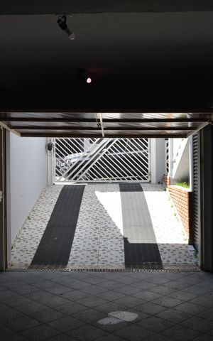Casa à venda com 390m², 4 quartos e 6 vagasGaragem