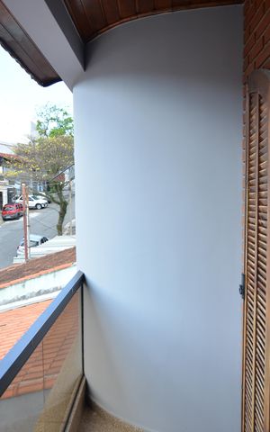 Casa à venda com 390m², 4 quartos e 6 vagasSacada Suíte 1