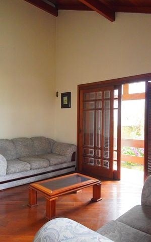 Casa para alugar com 186m², 2 quartos e 3 vagasSala