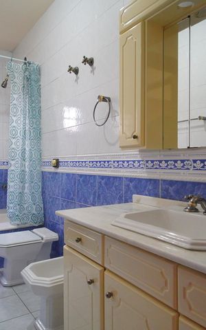Casa para alugar com 186m², 2 quartos e 3 vagasBanheiro da Suíte