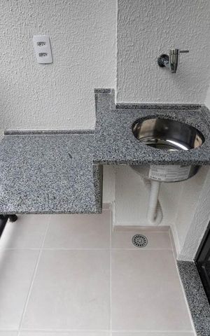 Apartamento à venda com 34m², 2 quartos e sem vaga Apartamento à venda com 34m², 2 quartos e sem vagaVaranda