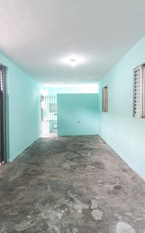 Casa para alugar com 150m², 2 quartos e 1 vaga Casa para alugar com 150m², 2 quartos e 1 vagaGaragem