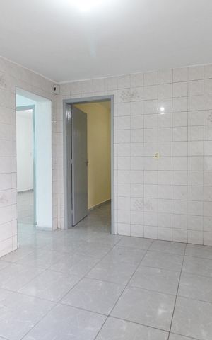 Casa para alugar com 150m², 2 quartos e 1 vaga Casa para alugar com 150m², 2 quartos e 1 vagaCozinha