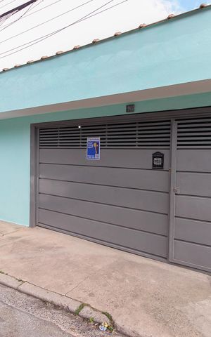 Casa para alugar com 150m², 2 quartos e 1 vaga Casa para alugar com 150m², 2 quartos e 1 vagaFachada