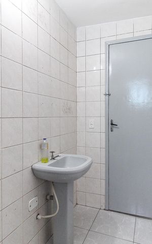 Casa para alugar com 150m², 2 quartos e 1 vaga Casa para alugar com 150m², 2 quartos e 1 vagaBanheiro