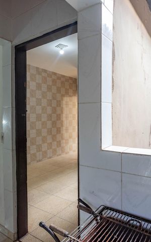 Casa à venda com 100m², 2 quartos e 1 vaga Casa à venda com 100m², 2 quartos e 1 vagaCasa 1 - Área de serviço