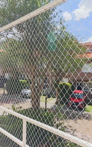 Casa de condomínio à venda com 283m², 3 quartos e 4 vagas Casa de condomínio à venda com 283m², 3 quartos e 4 vagasVaranda Sala