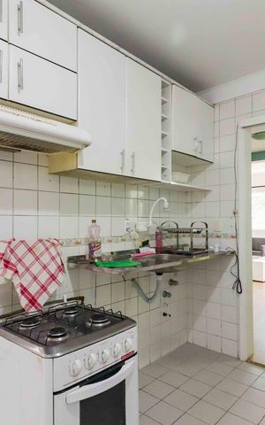 Casa de condomínio à venda com 283m², 3 quartos e 4 vagas Casa de condomínio à venda com 283m², 3 quartos e 4 vagasCozinha