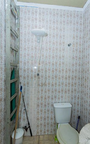 Casa à venda com 135m², 2 quartos e 2 vagas Casa à venda com 135m², 2 quartos e 2 vagasBanheiro de serviço