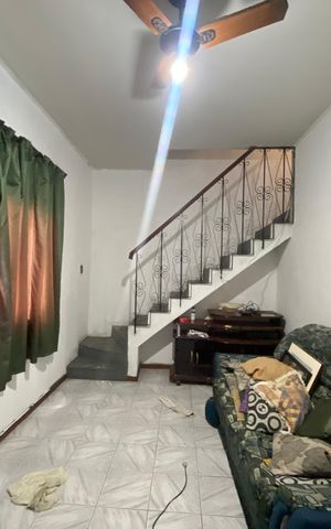 Casa à venda com 85m², 2 quartos e 1 vaga Casa à venda com 85m², 2 quartos e 1 vagaSala