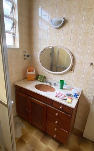 Casa à venda com 85m², 2 quartos e 1 vaga Casa à venda com 85m², 2 quartos e 1 vagaBanheiro