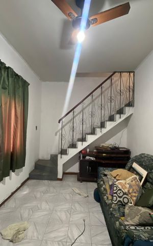 Casa à venda com 85m², 2 quartos e 1 vaga Casa à venda com 85m², 2 quartos e 1 vagaSala