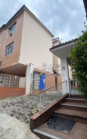 Casa à venda com 85m², 2 quartos e 1 vaga Casa à venda com 85m², 2 quartos e 1 vagaFachado do condomínio