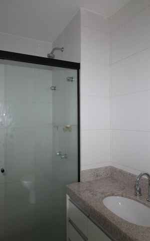 Apartamento à venda com 80m², 2 quartos e 1 vagaBanheiro da Suíte 1