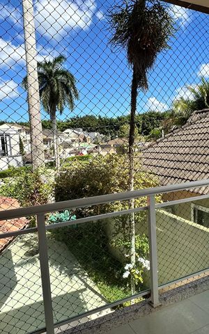 Casa de condomínio à venda com 160m², 3 quartos e 2 vagas Casa de condomínio à venda com 160m², 3 quartos e 2 vagasVaranda da Suíte
