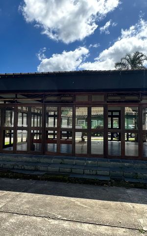 Casa de condomínio à venda com 160m², 3 quartos e 2 vagas Casa de condomínio à venda com 160m², 3 quartos e 2 vagasÁrea comum - Salão de festas