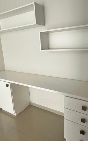 Casa de condomínio à venda com 160m², 3 quartos e 2 vagas Casa de condomínio à venda com 160m², 3 quartos e 2 vagasHall