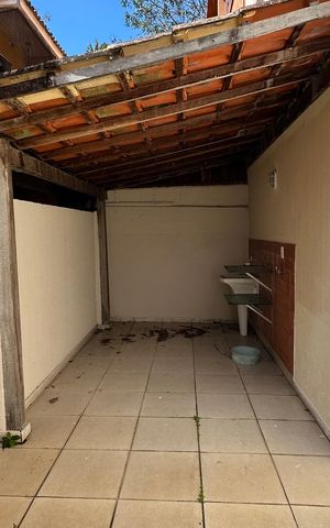 Casa de condomínio à venda com 160m², 3 quartos e 2 vagas Casa de condomínio à venda com 160m², 3 quartos e 2 vagasÁrea de Serviço