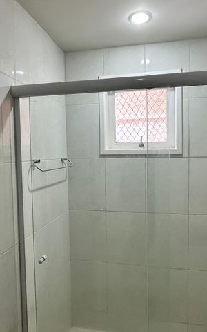Casa de condomínio à venda com 160m², 3 quartos e 2 vagas Casa de condomínio à venda com 160m², 3 quartos e 2 vagasBanheiro Social