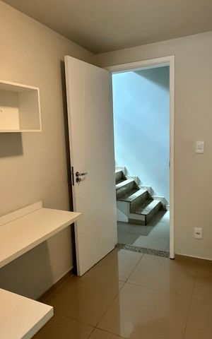 Casa de condomínio à venda com 160m², 3 quartos e 2 vagas Casa de condomínio à venda com 160m², 3 quartos e 2 vagasSemi Suíte 2