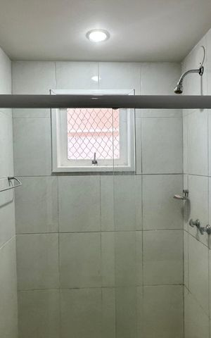Casa de condomínio à venda com 160m², 3 quartos e 2 vagas Casa de condomínio à venda com 160m², 3 quartos e 2 vagasBanheiro Social