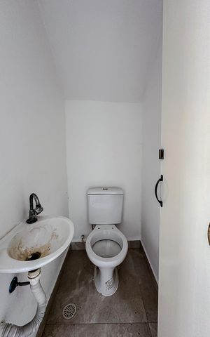 Casa de condomínio à venda com 135m², 3 quartos e 2 vagas Casa de condomínio à venda com 135m², 3 quartos e 2 vagasLavabo