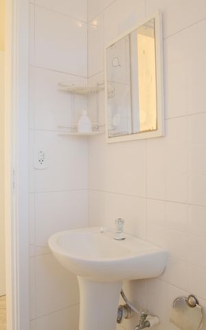Casa à venda com 216m², 3 quartos e 5 vagasBanheiro da Suíte 2