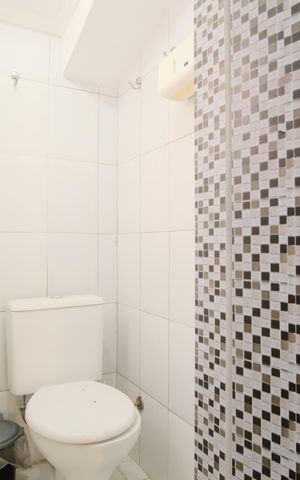 Casa à venda com 216m², 3 quartos e 5 vagasBanheiro da garagem