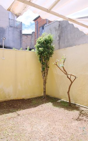 Casa à venda com 216m², 3 quartos e 5 vagasQuintal