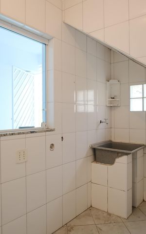 Casa à venda com 216m², 3 quartos e 5 vagasÁrea de Serviço 2