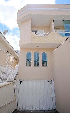 Casa à venda com 216m², 3 quartos e 5 vagasÁrea Externa