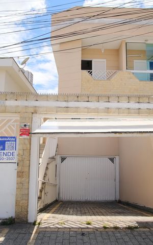 Casa à venda com 216m², 3 quartos e 5 vagasFachada