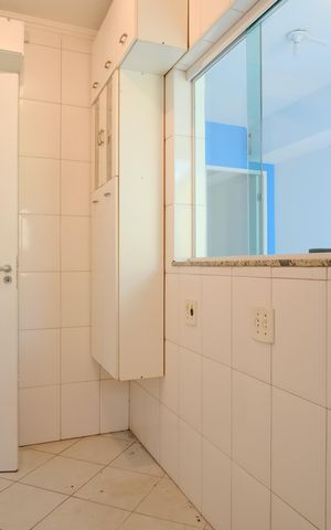 Casa à venda com 216m², 3 quartos e 5 vagasÁrea de Serviço 2