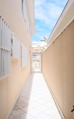 Casa à venda com 216m², 3 quartos e 5 vagasCorredor 