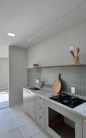 Apartamento à venda com 43m², 2 quartos e 1 vaga Apartamento à venda com 43m², 2 quartos e 1 vagaCozinha e Área de Serviço