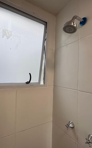Apartamento à venda com 43m², 2 quartos e 1 vaga Apartamento à venda com 43m², 2 quartos e 1 vagaBanheiro Social
