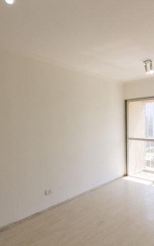 Apartamento para alugar com 135m², 3 quartos e 1 vaga Apartamento para alugar com 135m², 3 quartos e 1 vagaSala