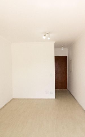 Apartamento para alugar com 135m², 3 quartos e 1 vaga Apartamento para alugar com 135m², 3 quartos e 1 vagaSala