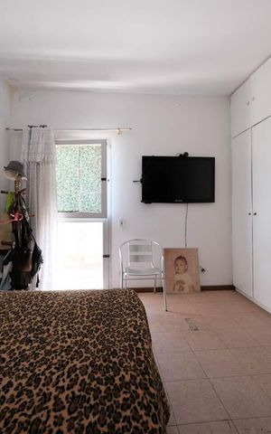 Casa à venda com 450m², 5 quartos e 6 vagasSuíte