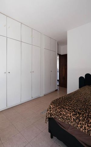 Casa à venda com 450m², 5 quartos e 6 vagasSuíte