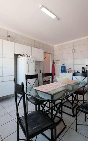 Casa à venda com 450m², 5 quartos e 6 vagasCozinha