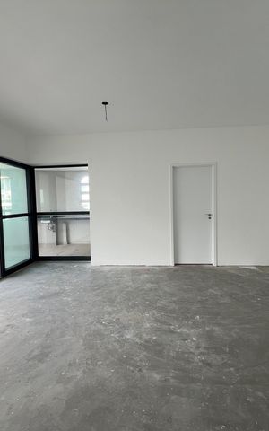 Apartamento à venda com 229m², 4 quartos e 4 vagas Apartamento à venda com 229m², 4 quartos e 4 vagasSala