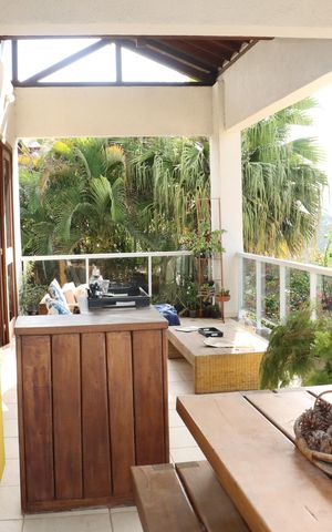 Casa de condomínio para alugar com 458m², 4 quartos e 4 vagasVaranda