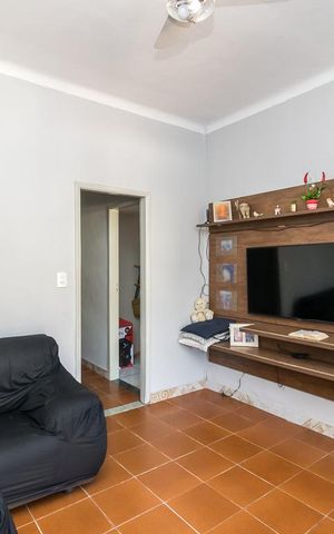 Casa à venda com 300m², 3 quartos e sem vaga Casa à venda com 300m², 3 quartos e sem vagaSala