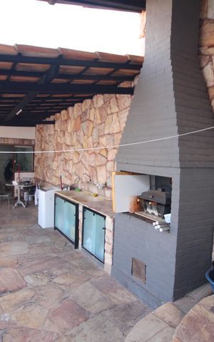 Casa à venda com 420m², 3 quartos e 3 vagasÁrea de Serviço e Area gourmet