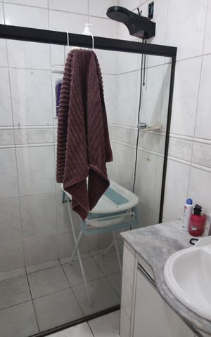 Casa à venda com 420m², 3 quartos e 3 vagasBanheiro da Suíte